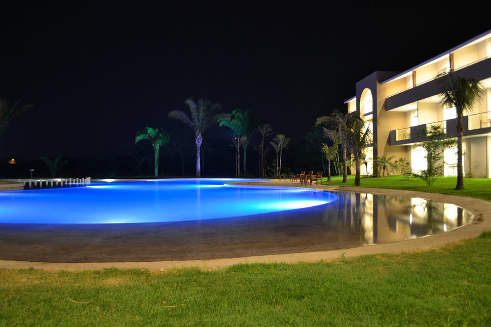 Sun Hotel Warnes Exterior foto