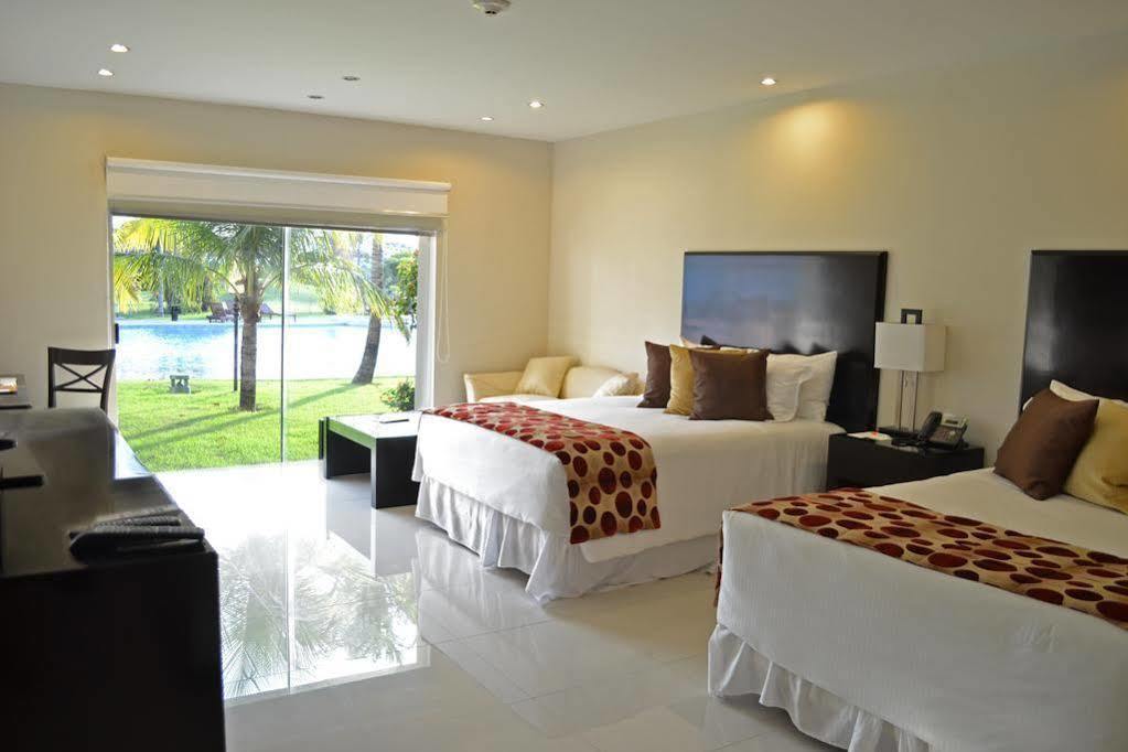 Sun Hotel Warnes Exterior foto