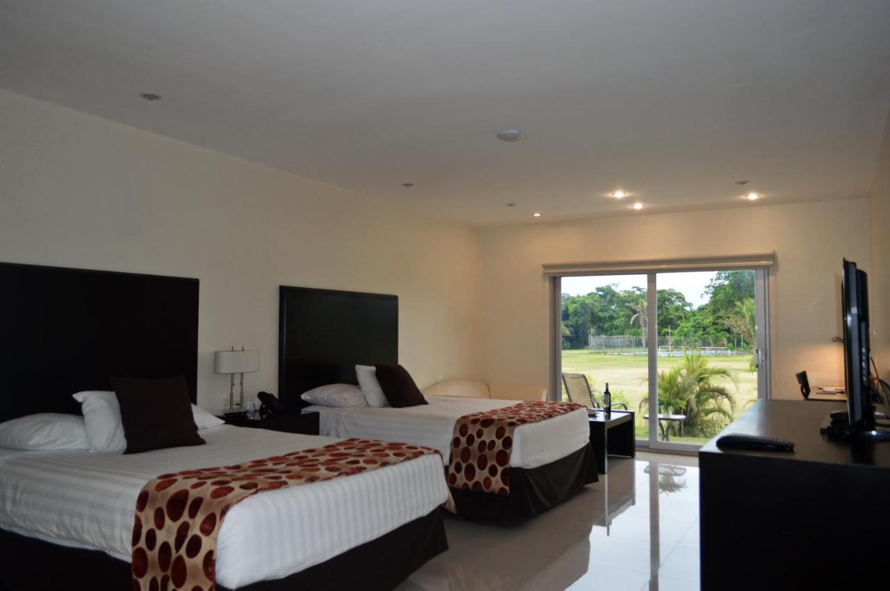Sun Hotel Warnes Exterior foto